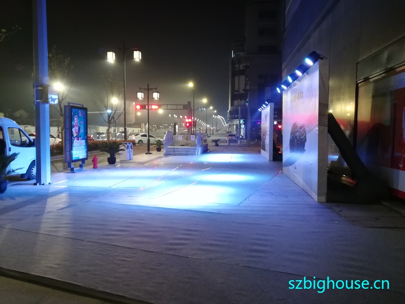 Ӣ�����̩��չλ